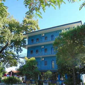  Hotel Mondo